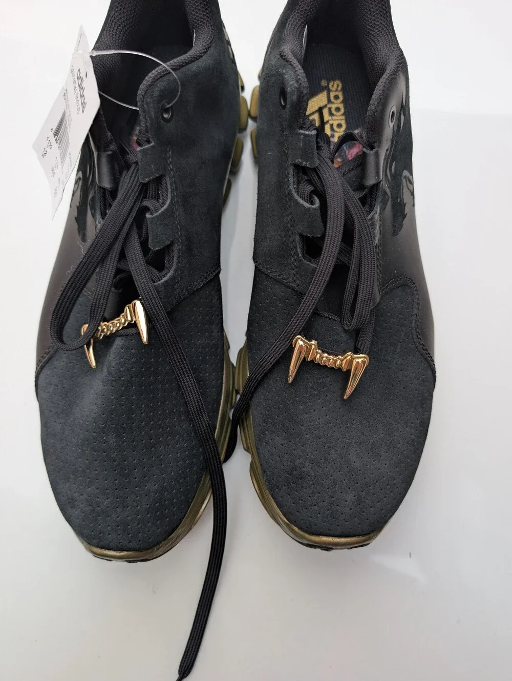 NWT SZ12 ADIDAS GAMEDAY SNOOP BLACK FOOTBALL SNEAKERS GOLD FANGS NICE CONDITION